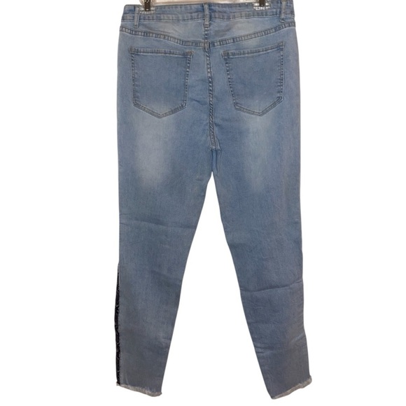 AMP Skinny Jeans Light Wash Blue Denim & Snakeskin Stripe in Size 10 - Picture 3 of 7